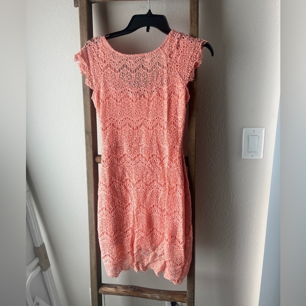 Lace Coral Mini Dress - size small - Picture 1 of 7